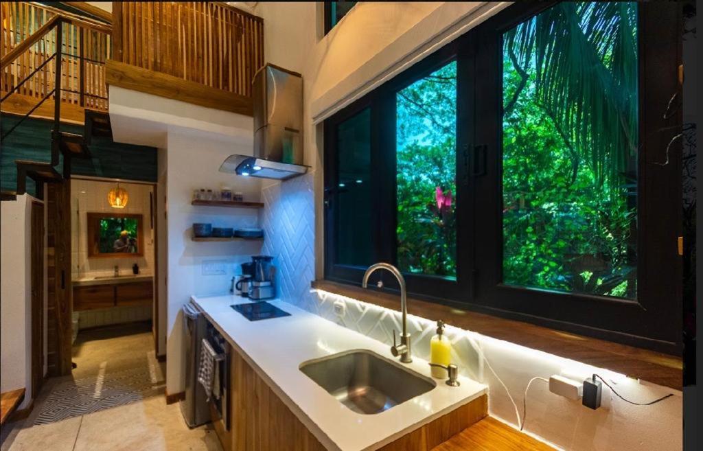 Condo Vnv Walking Distance To The Beach 诺萨拉 外观 照片